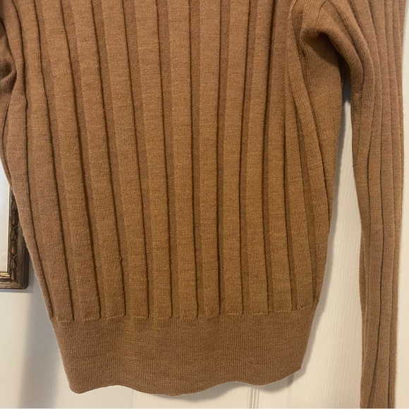 Tobacco ribbed collared merino sweater - Picture 8 of 8